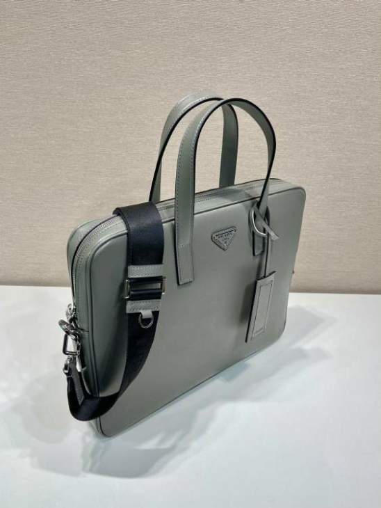 Picture of Prada Handbags _SKUfw181469159fw
